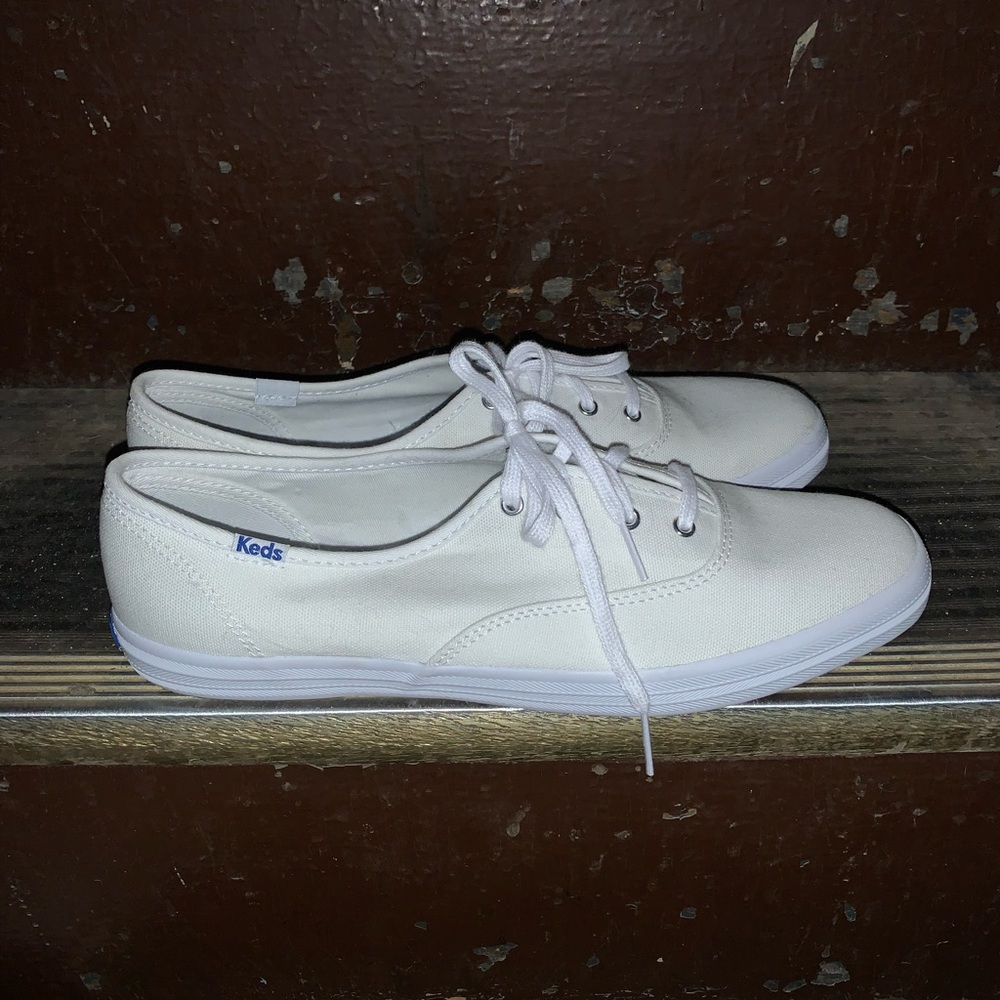 Keds, women’s size 10